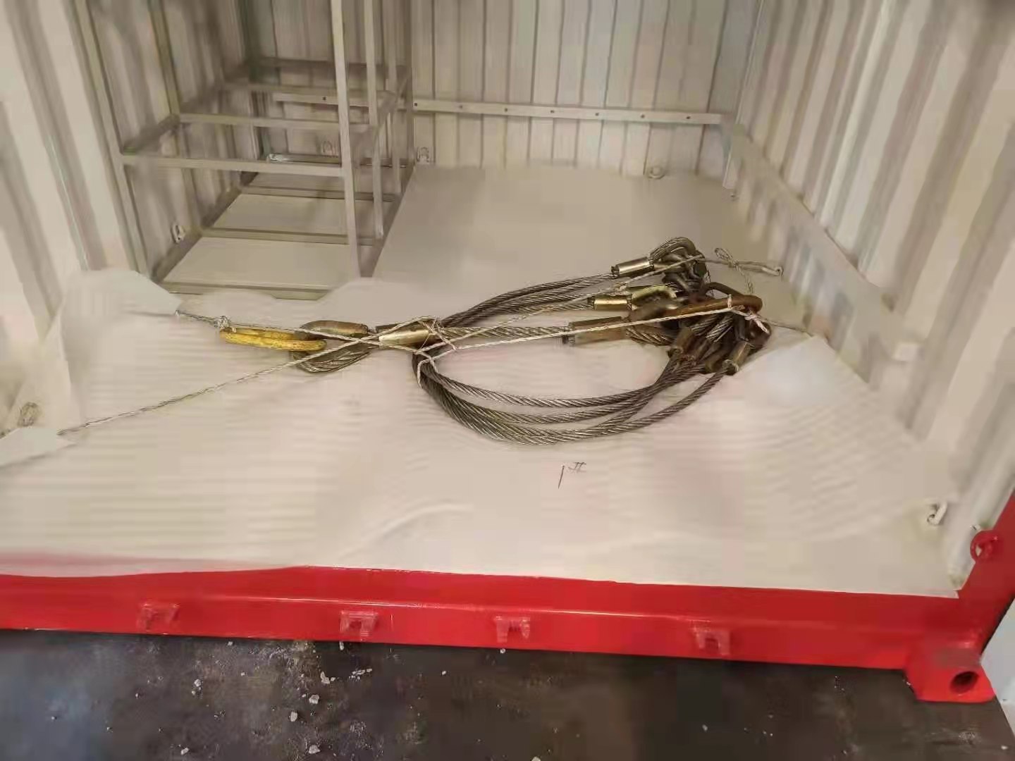 CIMIC 20ft Dry Offshore Container with ISO9001 Certification 33 TEU Capacity. Indicated price for 10 or more units. From 1 to 9 : 274 € more. - Image 2